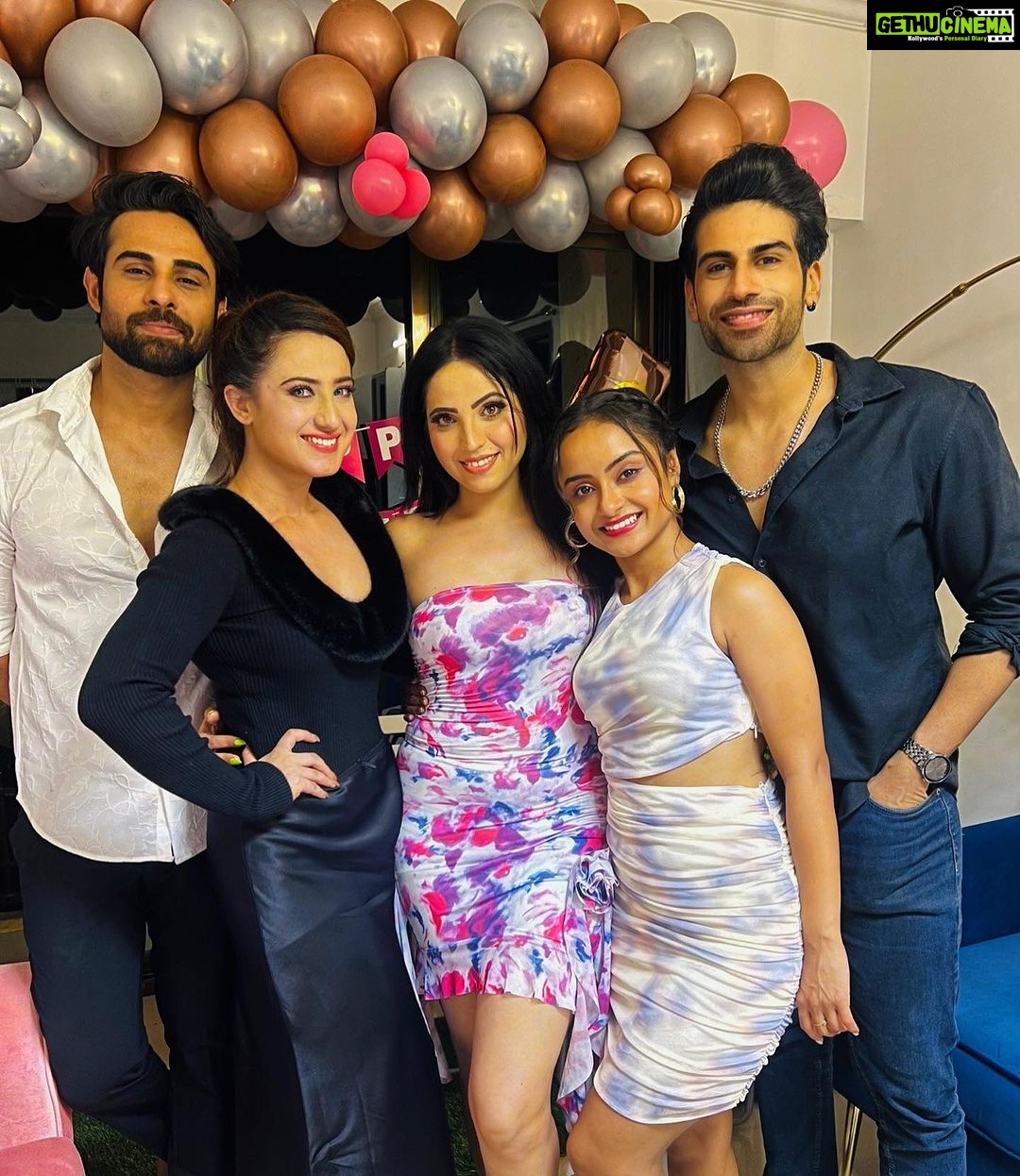Aalisha Panwar Instagram - Happy birthday to you @anusolanki_ 🙌👌 Mumbai, Maharashtra