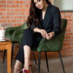Aanchal Sharma Instagram - Embracing life's challenges with unwavering strength and resilience.✨✨ 📸 @keshab.photography Wearing @kasa.kasastyle