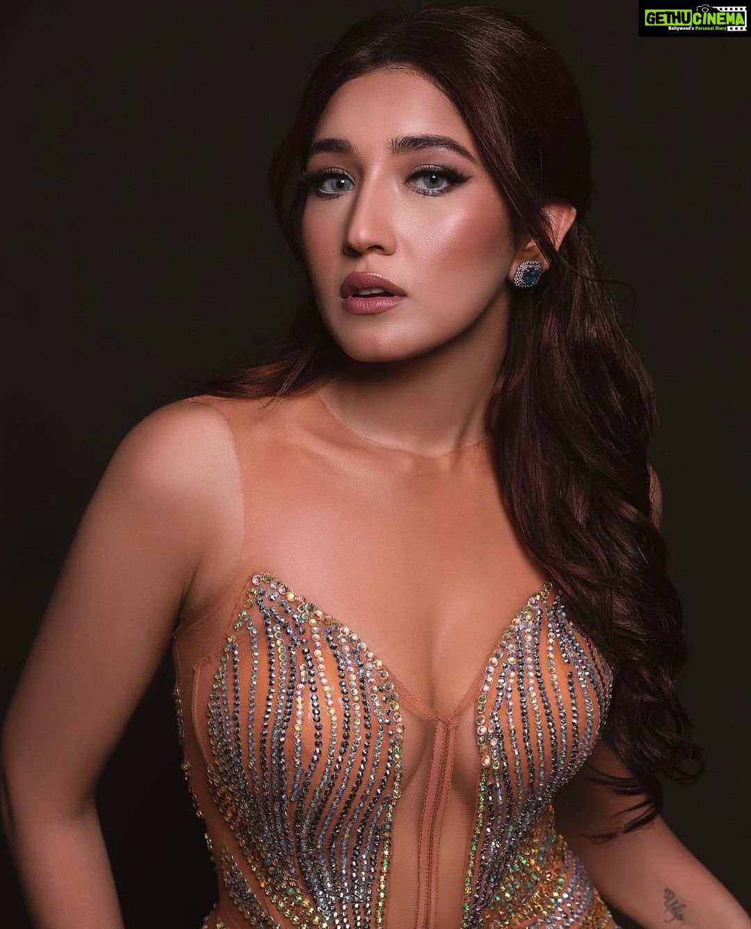 Aanchal Sharma Instagram - Living life in full glitz and glam mode✨✨