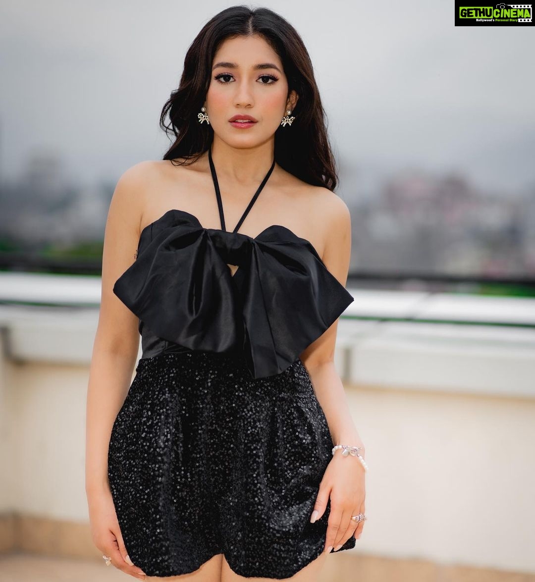 Aanchal Sharma Instagram - If itโs not black put it back ๐ . Tap for details