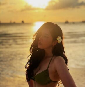 Aanchal Sharma Instagram - Sun, sand, and smiles all day long. 🌞😄 
@dr.udipshrestha