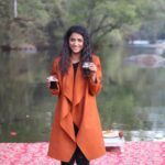 Aarohi Patel Instagram - Some behind the scenes glimpse on the 100th day of #AumMangalamSinglem 🤍 . 📸 @parasamdavadi