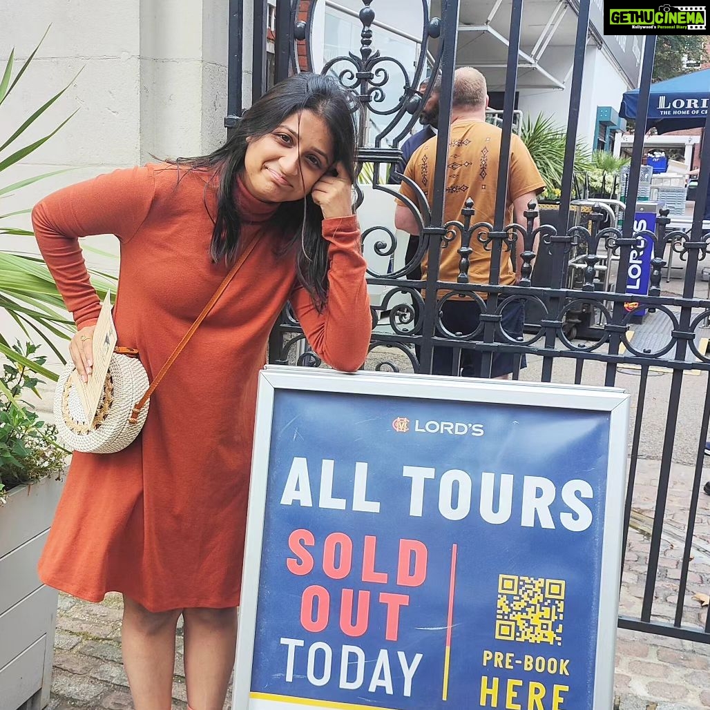 Aarohi Patel Instagram - As you can see, not all plans were successful 😭 Lord's cricket stadium ek sapna hi reh gayaaaa!