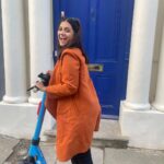 Aarohi Patel Instagram - I am just a girl, riding a scooter, in front of that blue door 💙 #NottingHill Notting Hill