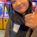Aaron Aziz Instagram - Sibuk mcm mana pun kita kena cari time utk Father n Daughter funtime!!! Lets do this again k adik @dahliaarissaaaron We can hit 2000 tickets this time. @officialaksomalaysia @hombremalaysia #fatheranddaughter