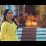 Aarya Ambekar Instagram - आर्या आंबेकर यांच्या मधुर आवाजातील रूप सजलया.. गाणं येत आहे उद्या! Rup Sajlaya Female Version Out on Tomorrow @rajshrimarathi Singer @ambekaraarya गेट टुगेदर 26 मे ला जवळच्या चित्रपटगृहात @satnam_filmsproduction @director_sachindhotre @producer_sameer @ajay_ranpise_official @eknath_gite @lovtrishaa @imrantamboli12 @imrantamboli12 @shreya_pasalkar_official_ @rajshrimarathi @planet.marathi @aaplnplatform @posterwoodcampaign @chhatwanimurli @darshan_shah1 #gettogether #26may #satnamfilmsproduction #PanoramaStudios #romanticsong #bollywood