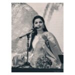 Aarya Ambekar Instagram – Full house concert at Nagpur yesterday!!! What a wonderful time performing all new (and a few popular!) Abhangas for the music loving Nagpur audience!!
PC- @tejasviewfinder कविवर्य सुरेश भट सभागृह Suresh Bhat Sabhagruh