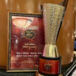 Aarya Ambekar Instagram – Thank you soo much @news18lokmat for the special award for Bai Ga. It was an honor to receive it at the hands of hon. Shri @sudhir.mungantiwar ji and in the presence of hon. Shri @devendra_fadnavis ji.😊🙏🏻 @lokmat family has always been supportive and how!🤗❤️🧿

Outfit : @fragrance_designs 
Designed by : @paragjaysingpure Yashwantrao Chavan Centre