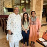 Aarya Ambekar Instagram – Officially declaring this as my besstestt weekend ever!!!! Can’t stop smiling and reminiscing and literally obsessing over the conversations that happened!!! In sheer awe of him!!! I truly consider myself blessed that I got to seek his blessings!😊🙏🏻 what energy and what supremely positive vibes!! The living legend, tabla maestro Ustaad Zakir Hussain ji!!!🙏🏻🙏🏻
Thank youu Shashi kaka for the great bhet!!☺️😇
@zakirhq9 @panchamnishad Radisson Blu Hotel Nagpur