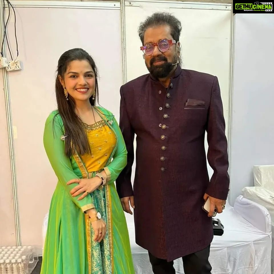 Aarya Ambekar Instagram - Yday was one surreal day for me!!!! Still in the musical hangover!!! It was my absolute honor to share the stage with the legend Padmashri @singerhariharana ji, at the Khasdar Mohotsav organised by respected hon. Nitin Gadkariji. Still unable to come to terms with the fact that I got to sing Hariharanji's songs which I've been listening since childhood and which are even now in my playlist..WITH HIM!!! It was a treat to listen to you live sir.. and there were moments when I feared I would skip my lines, mesmerized, listening to you sing!!! Thank you so much for having me aboard!!! Thanks to @akshayhariharan10 and all the musician dadas for being so cooperative!!βΊοΈππ» Thank you Nagpurkars, for all the love and appreciation!!π€π€ . PC - @sukruti17 @cityon247 . . ___ #aaryaambekar #hariharan #padmashrihariharan #khasdarsanskrutikmahotsav2022 #nitingadkariji @sanjoygtr @atul_raninga @bcmanju @idrao_official @fenderlove93 @saibuvarughese @gaurav_wasvani