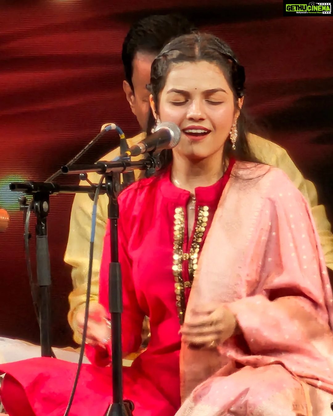 Aarya Ambekar Instagram - What an absolute honor to have gotten to perform at the 51st Pandit Motiram Pandit Maniram Sangeet Samaroh, Hyderabad..and that too with @anandbhateofficial dada. Thank you dear @durgajasraj ji for having me.πππ» PC - @swapniljadav Hyderabad , Telengana. India