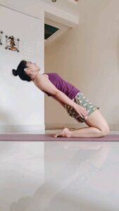 Aarya Ambekar Instagram - Being a beginner at working out, this is लहान तोंडी खूपच मोठा घास 🤣
An attempt at The #ViralThighChallenge 
.
PS - If you wish to try, make sure you don't end up hurting your back and spraining your ankle (like me.!)
.
.
.
___
#viralthighchallenge #viralreels #viralreelaudio #aaryaambekar #beginner #beginnerworkout