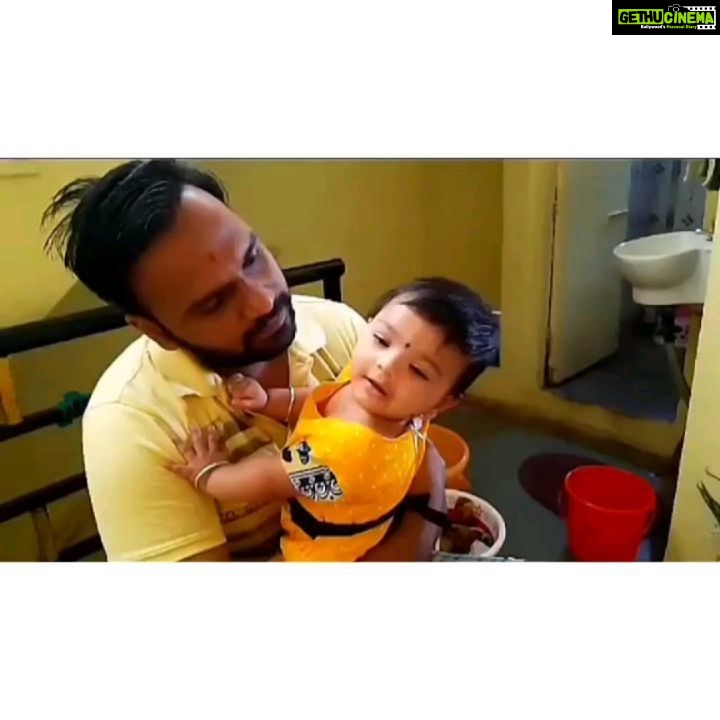 Aarya Ambekar Instagram - Couldn't resist sharing these precious videos!❤️ Indeed a happy moment to see parents playing Indian music to their kids..even a happier moment to see the music having such a good impact on them and the happiest moment is when you see that the music being played is yours!😊 What more could I ask for!😊🙏🏻 Thanks to the ones who sent me the videos and made my day!! Sooo much love to all the lil ones!❤️ @garginikhilchoudhari @sumedhranade @athashreechhatre @mayurijoshi
