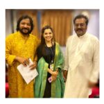 Aarya Ambekar Instagram - What a surreal experience, sharing the stage with and even getting to interact with legends like @singerhariharana ji and @roopkumarrathod.official ji..getting to meet the one and only Asha Bhosale ji, Usha Mangeshkar ji and Meena Khadikar ji..and most important of all, getting to listen to the most respected, hon. PM @narendramodi ji's speech live!!! Getting goosebumps even thinking about yesterday and the past 2 days!!!🤩 Thank you Adinath Mangeshkar ji, for having me in SwarLatanjali.. tribute to Lataji, on the occassion of 80th death anniversary of Master Deenanath Mangeshkar and the 1st ever Lata Deenanath Mangeshkar award ceremony. . PC - Vineet Gore, @priyanka.barve❤️ . . . ___ #pmoindia #narendramodi ji #tributetolataji #hariharan #roopkumarrathod #ashabhosale #ushamangeshkar #meenakhadikar #adinathmangeshkar #mangeshkarfamily #aaryaambekar