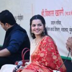 Aarya Ambekar Instagram - ⚫🧿Speechless and overwhelmed by the extraordinary, massive turnout at my #SoloConcert in Nashik!🥹 Thank you for sharing my musical journey with me! Eternally grateful to God, to all the fans who I fondly call my extended family, to my guru, my cheerleader and my allrounder manager my mamma🥹🤗 and to my biggest supporter and source of positivity my dad!!!❤️⚫🧿 . . . #aaryaambekar #AALiveInConcert #soloconcert #nashik Nashik, Maharastra
