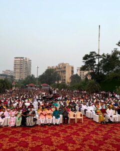 Aarya Ambekar Instagram - #AALiveinConcert #Soloconcert #panvel About 6000 people joining in for the concert (at 5.30 am.!!), singing my originals with me, giving me semi classical farmaishes and making my heart happy..is what I remember of my 1st day of Diwali!!! तुम्ही सगळ्यांनी माझ्या solo concert ला इतक्या प्रचंड प्रमाणात उपस्थित राहून आणि माझ्या गाण्यांना इतकी छान दाद देऊन, खरोखरीच माझी दिवाळी खूप सुखकर केलीत!! मनापासुन धन्यवाद!! . . . ___ #aaryaambekar #aaryaambekarsoloconcerts #aaliveinconcert #diwalipahat #panvel Pc of pic 1,2,3 - @as_production4924 Panvel,New Mumbai,Maharshta