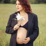 Aashka Goradia Instagram - Few weeks left - embracing it all’ . . . . . . . . . . . . . . #36weekspregnant #pregnant #momtobe #pregnancy #thirdtrimester #thankful