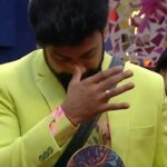 Aata Sandeep Instagram - Koduku ki Prema tho ❤️ Perfect Father @aata_sandeep 😍 #meeaatasandeep #sandeeponbbtelugu7 #starmaa