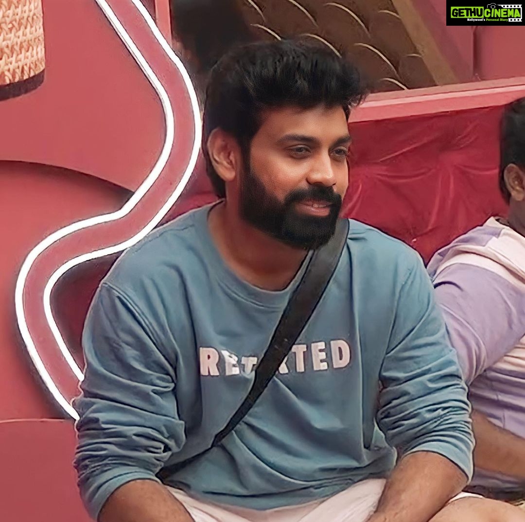 Aata Sandeep Instagram - Day 1 Seems to be happy 😃 New Friends 👫 New Talks 🥹Everything is new for me 😎 #sandeeponbbtelugu7 #meeaatasandeep