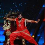 Aata Sandeep Instagram - Don’t Miss to watch our “Super Mega Power Star” Ramcharan Garu dance act in #NeethoneDance this Sunday at 9:00pm only on @starmaa Thanks to @endemolshineind Thanks to our choreographers @wong.choreographer @harinathshankar