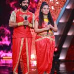 Aata Sandeep Instagram - Don’t Miss to watch our “Super Mega Power Star” Ramcharan Garu dance act in #NeethoneDance this Sunday at 9:00pm only on @starmaa Thanks to @endemolshineind Thanks to our choreographers @wong.choreographer @harinathshankar