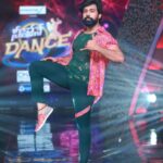 Aata Sandeep Instagram - Don’t Miss to watch “Neethone Dance” biggest reality show today at 6:00pm - 9:00pm on your favourite channel @starmaa. Don’t miss the “Mass Pataka”dance entry by me & jyothi🤙 #StarMaa #NeethoneDance #AataSandeepJyothi #Dance Thank you so much for beautiful costumes @lakshmiprasanna1129 @radhe_shyam_designer_studios @radheshyam_designer_studio Annapurna Studios