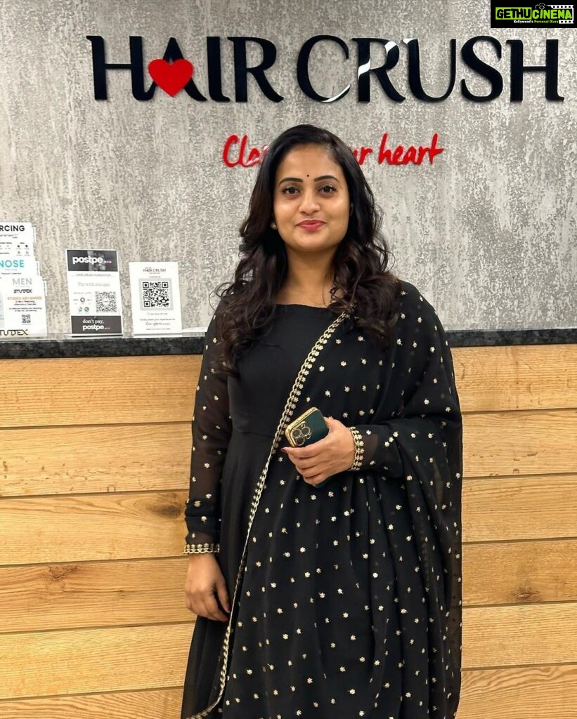 Aata Sandeep Instagram - Thank you @salonhaircrush for making us more beautiful with ur wonderful services. #SaloonHairCrush