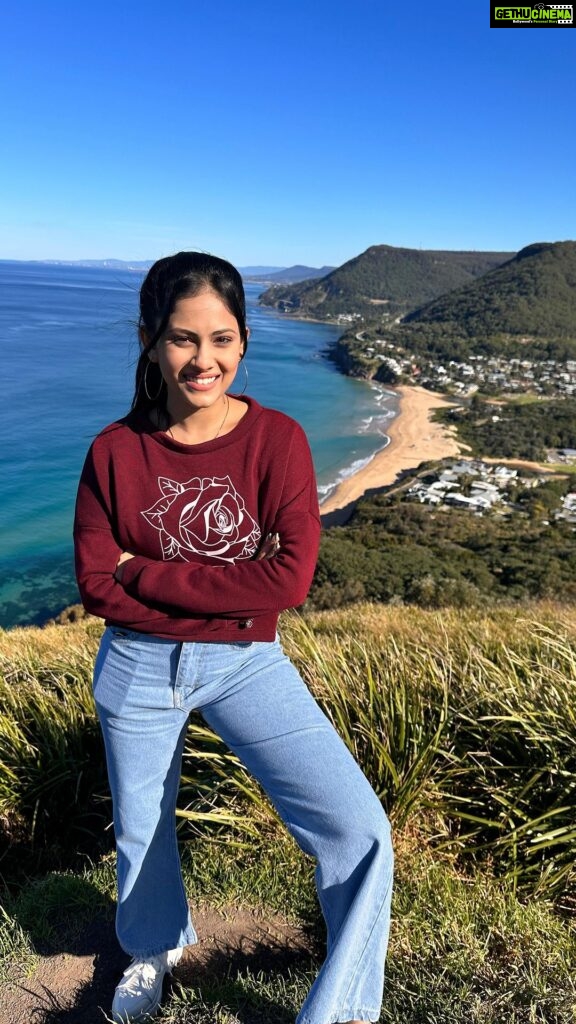 Aayushi Dholakia Instagram - always wanted to dance at a touristy location and Australia made it happen😋💃 📍 Stanwell Tops, Sydney . . . . . #reels #Australia #dancetime #dancelovers #dance #moves