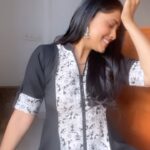 Aayushi Dholakia Instagram – maan gaye kya?💗
.
.
.
.
Choreography by- @rahulsharma.rg 
#reels #expression #dancetime #dancing #dancelovers