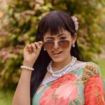 Aayushi Dholakia Instagram - If I were to be in a 70s film🎞️💖 . . . . HMU- @plumzstudio 📸- @wanderingwithdreamer #sareetime #lovesaree #iwearsaree #sareeday #traditionaloutfit #ethniclook #ethniclove