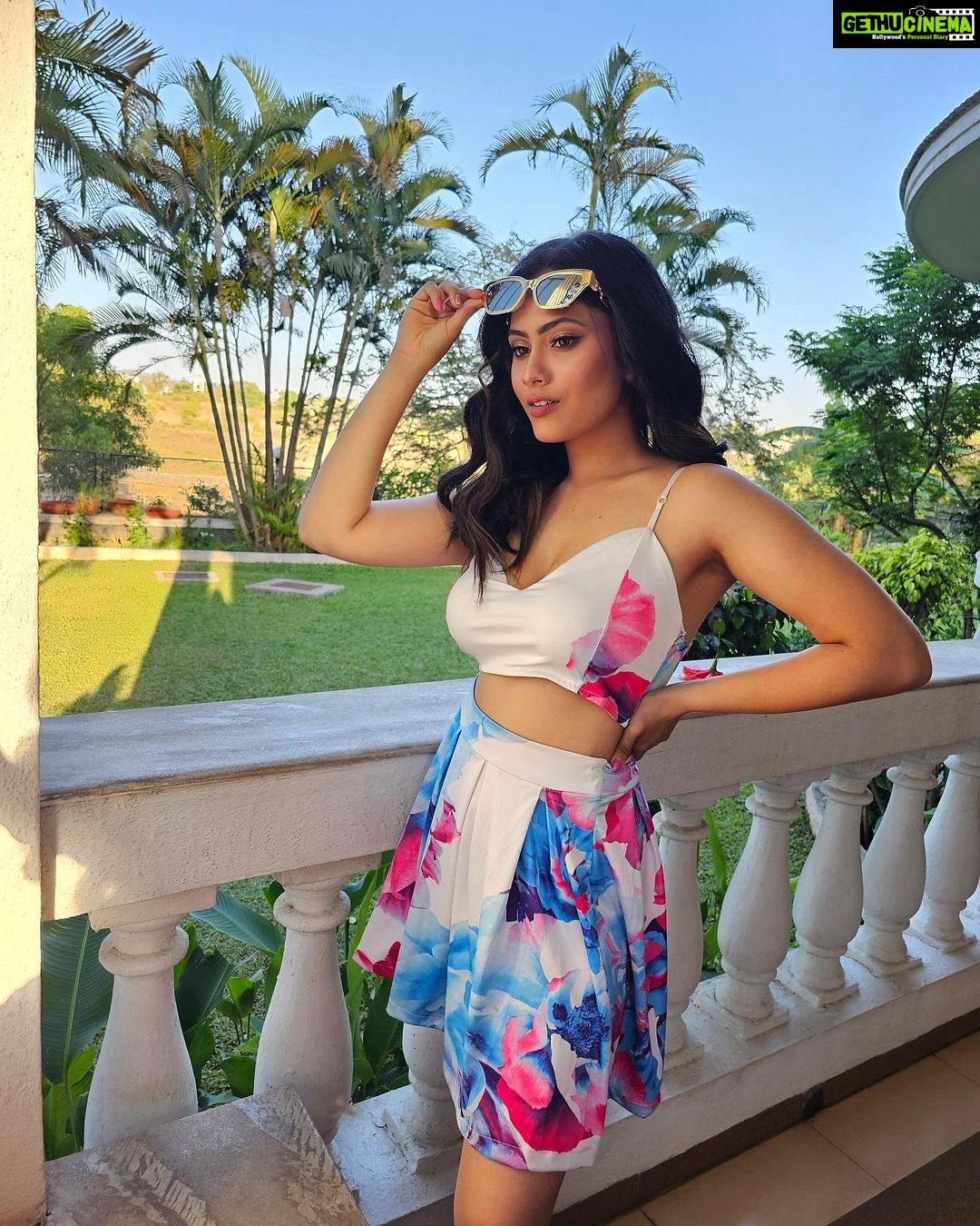 Aayushi Dholakia Instagram - in the era of ‘laung da lashkara’ I am ‘Dil garden garden ho gaya’ 🍀🌷🌻🌼🌴🤪 . . . . . HMU- @vanitapatelmakeovers #modelface #modelinglife #womanmodel #fashionmodel #fashionshoots #modelshot
