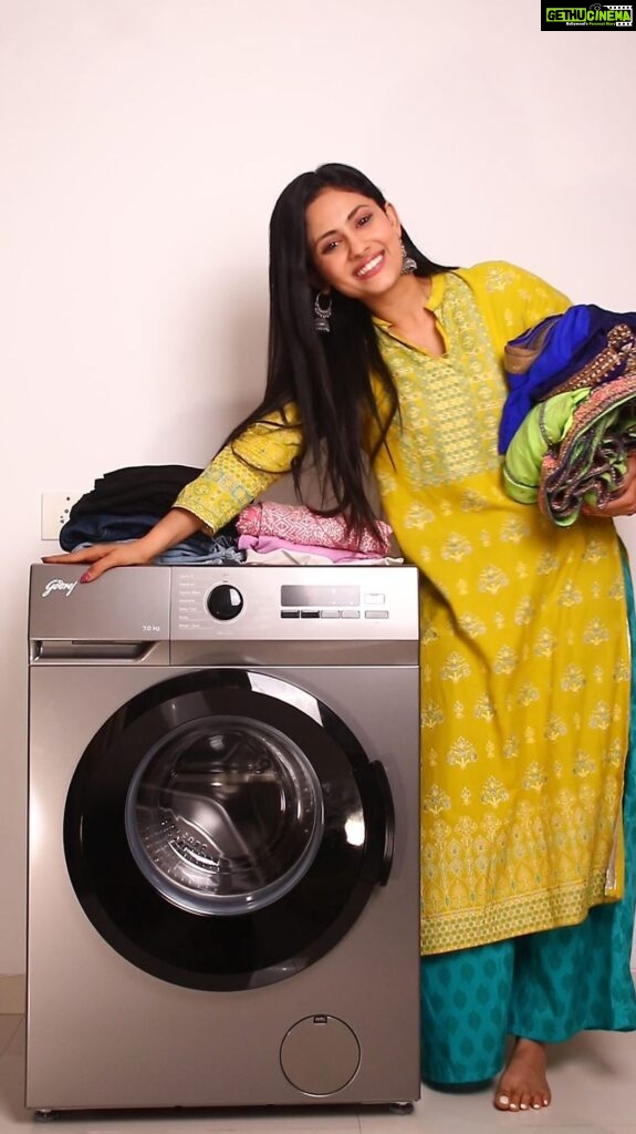 Aayushi Dholakia Instagram - 1400 Rotations in one minute this Navaratri? Well, not Garba but my Godrej EON washing machine is definitely the one who’s nailing it! The easiest way to get your garba outfit ready in no time with Godrej EON washing machine. So why wait? Celebrate this Navaratri season with Godrej EON washing machine & get your Garba look on point! To know more, please check the link in my bio. #FestiveReadyWithGodrej #AyushmannBhavaForever #GodrejAppliances #Godrej #HomeAppliances #ThingsMadeThoughtfully #SochKeBanayaHai #NewPinchEveryDay #GodrejWashingMachine#WashingMachines