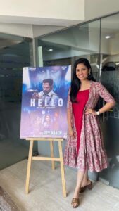 Aayushi Dholakia Instagram - ✨MY FIRST FILM BILLBOARD✨🎬🥺
I’m still sinking in the feeling and am extremely grateful for this entire journey🙏🏻🥰
My film ‘HELLO’ is now out in cinemas!! Do watch and let me know your reviews😋📞
@parimalpatelmotionpictures 
.
.
.
Wearing- @studioanaykaa 
#billboards #billboard #appreciatelife #gratefullness #gratefulmindset #livealifeyoulove