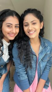 Aayushi Dholakia Instagram - 1 week to go and we can’t stop being over dramatic🤪💥

HELLO coming to you on 3rd March!!📞⚡️
@parimalpatelmotionpictures @neerajjoshiofficial_ @rushi_mehtaa @jaymerchant10 
#reels #workingactor #filmactor #actorsofinstagram #acting #actingcareer #instalaugh #funny