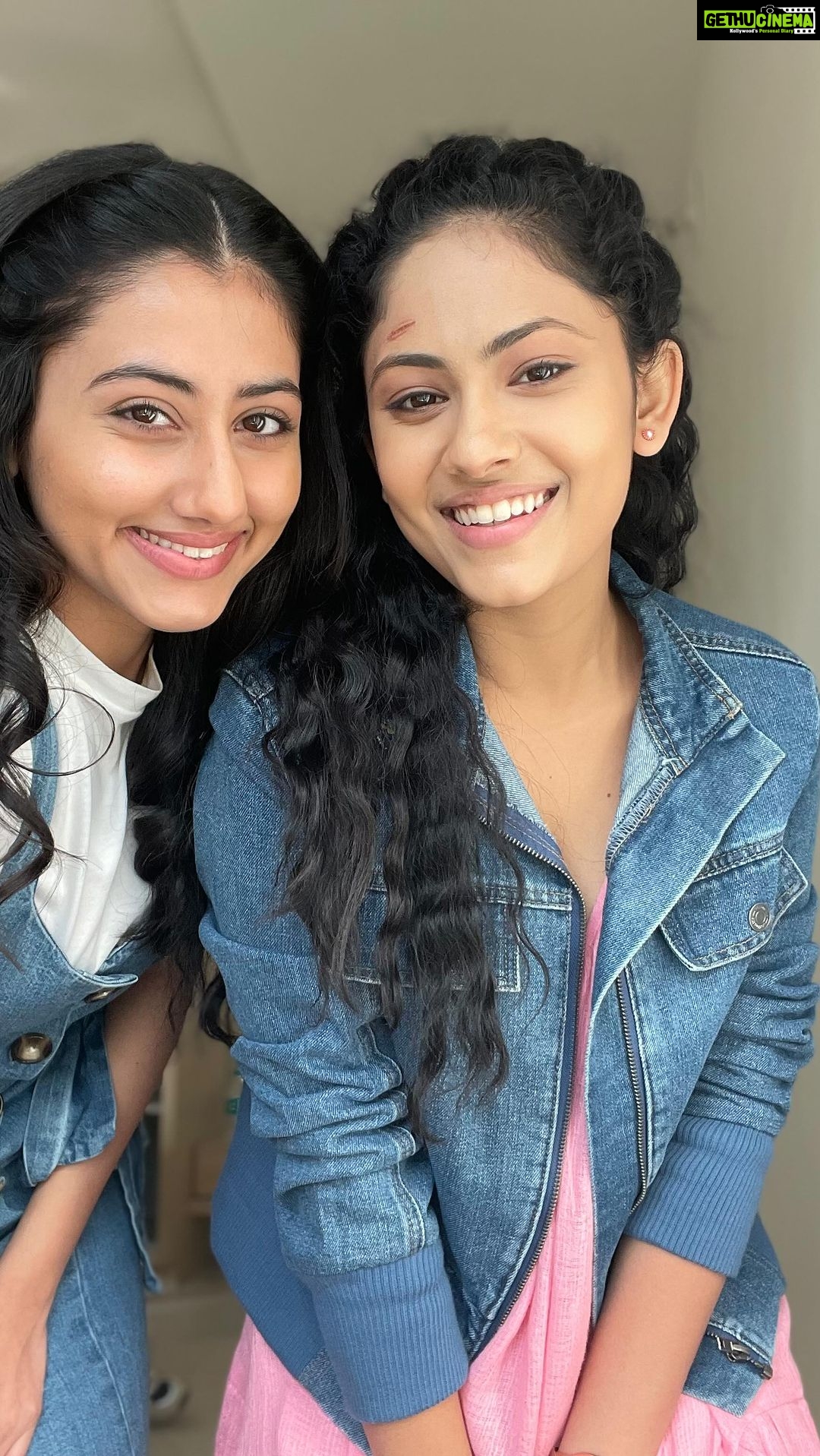 Aayushi Dholakia - 4.3K Likes - 1 week to go and we can’t stop being over dramatic🤪💥
HELLO coming to you on 3rd March!!📞⚡️
@parimalpatelmotionpictures @neerajjoshiofficial_ @rushi_mehtaa @jaymerchant10
#reels #workingactor #filmactor #actorsofinstagram #acting #actingcareer #instalaugh #funny
