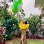 Aayushi Dholakia Instagram – This one is special, 25k followers on Instagram🌟🫶🏻

It had been long since I wasn’t seeing any growth on my page numerically, and was in a constant fix to make it better. Sometimes I blamed the algorithm or at times just thought that it’s not my day. But I kept going and continued creating what I love the most and we are here today🥰✨
Thank you for your constant love and support, long way to go♥️
Special mention to @pizzawalas.india for celebrating this milestone with me💛

#gratefullness #livealifeyoulove #grateful #25k #thankyoueveryone #thanksforyoursupport