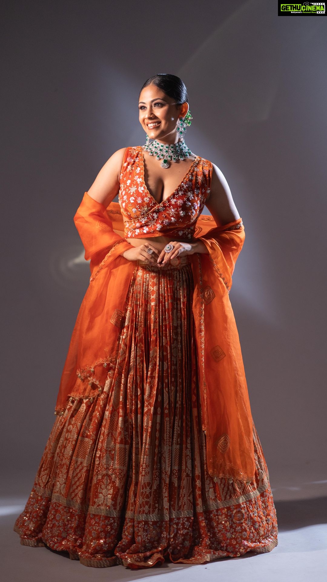 Aayushi Dholakia - 2K Likes - Never felt more ✨REGAL✨ For @amrinkhanofficial at @timesfashionweek 🫶🏻🧡
.
.
.
.
.
HMU- @plumzstudio
Jewellery- @zanzar_nx
Shot and edited by- @artofpixels_studio
#reels #fashionclothes #fashionshow #fashionshoots #fashionevent #fashionshows #fashionmoment