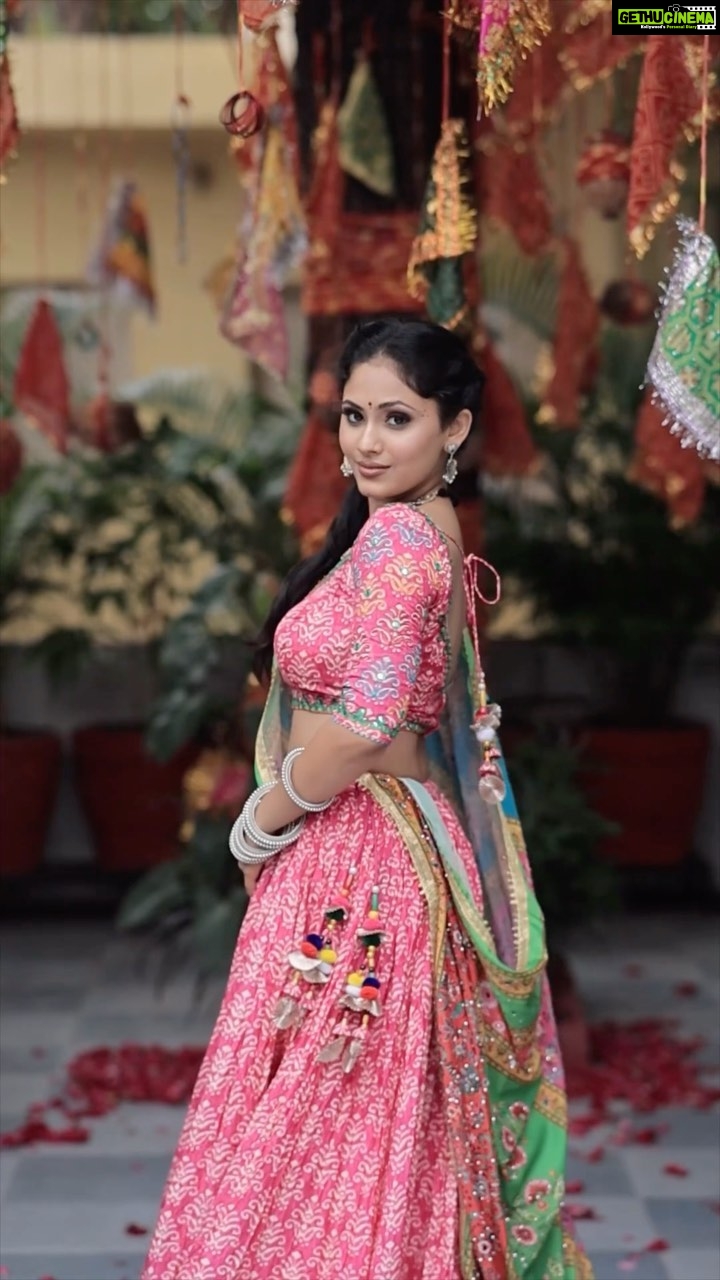 Aayushi Dholakia Instagram - Day 4 of #9daysofNavratri is all about simple, comfortable and elegant fits!!❤️ We all girls need outfits that let us dance our hearts out and @palkindziner has made that possible!!✨ Let me know your favourite out of the these 4 outfits🙌🏻😍 All outfits: @palkindziner Shot by- @dpandaproduction @gaurav_panchal2210 HMU- @plumzstudio #navratri2023 #festiveoutfit #chaniyacholi #navratrilook #navratrivibes #garbanight #garba2023