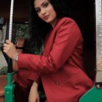 Aayushi Dholakia Instagram - Aaja meri gaadi mein baith jaa🛺⚡️💥 >>>Swipe till the last to see my gaadi😋 . . . . Wearing- @ekrang_ Captured by- @dpandaproduction HMU- @plumzstudio #fashionvibes #womanclothing #stylewoman #chicfashion #womenoutfits #womenoutfit