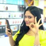 Aayushi Dholakia Instagram - Dive into Brilliance with the vivo V29e: Where Artistic Design Meets the Ultimate 3D Curved Display!📱 Buy now & grab exciting offers🤩 #ADCollabs #DelightEveryMoment #vivoIndiaMumbai #TheMasterpiece #vivo #vivoindia #mobilephones #devices #mobilephone #reels