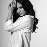 Aayushi Dholakia Instagram – stole dad’s shirt🖤
.
.
.
.
.
Clicked by: @luck_eiii @studio.strobes

#photomodeling #modellook #fashionmodeling #modelinglife #beforeandafter