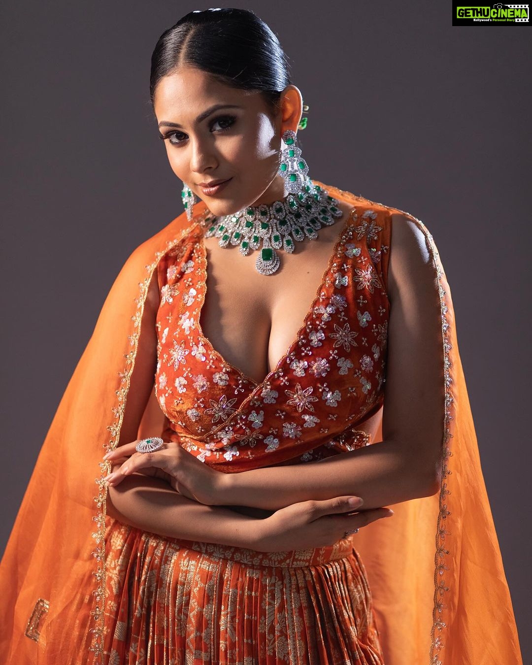 Aayushi Dholakia Instagram - Pari Hoon Main🧚 ✨ IM SORRY BUT I’M STILL NOT OVER THIS LOOK!!🤌🏻😍 . . . . Wearing- @amrinkhanofficial HMU- @plumzstudio Shot by- @artofpixels_studio Jewellery by- @zanzar_nx #fashionshoots #fashionmodeling #modelinglife #fashionmodel #modeling #womanmodel