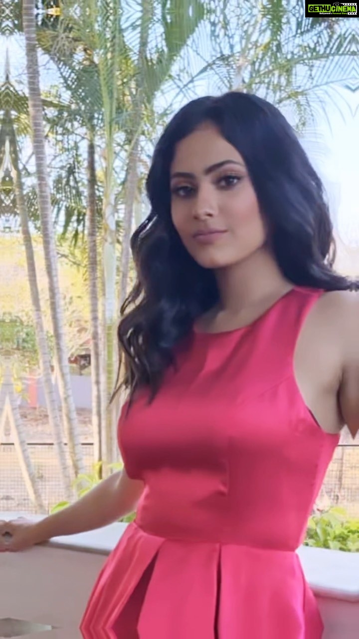 Aayushi Dholakia - 1.7K Likes - My 15sec attendance🍷🌹🤌🏻
.
.
.
.
.
Look created by- @vanitapatelmakeovers
#modelinglife #fashionshoots #modelshot #womanmodel #fashionmodelling #modellingshoot