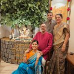 Abhidnya Bhave Instagram – 😌🙏Shree Swami Samarth  Ganpati bappa Moraya🙏😌

Khara hoi jaga shraddhes hit,
Kasa Hoshi thawin tu swami bhakti,
Aathav kitida dili tyanich Sath,
Nako dagmagu swami detil hath,
Ashakya hi shakya kartil swami🙏

#bestpartoftheyear
#missyouaaji😘