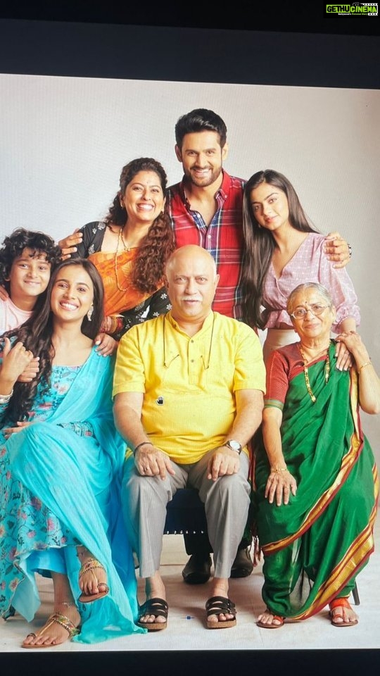 Abhidnya Bhave Instagram - Yeh batein shuru hongi 21st aug se.😍♥️🙏🧿... BATEIN KUCH ANKAHI SI, 21st aug se Mon -sun 9pm , sirf @starplus pe!!!