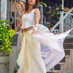 Abhidnya Bhave Instagram – I donno about beauty, but what I get to the table no one can !!!🙈🙆

👗: @labelsimrankatyal
🙆: @dimpi_muah
💍 : @the_jewel_gallery
📍 : @pleomumbai
😎: @ankurghatge_

#satyawachan👈 
#knowyourworth👑