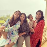 Abhidnya Bhave Instagram – It was a good day🏕️🌂🌦️💫

#adayoutwiththem