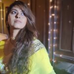 Abhidnya Bhave Instagram - POV - I love 💛 #justflaunting #bateinkuchunkahisi❤️ I got the hottest videographer in town @garvita.ig