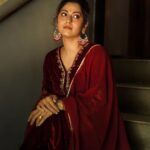 Abhidnya Bhave Instagram - Every picture has a story only you know!🫰❤️✨🧿 @rk_fotografo @makeupbyurmee #justagirlostinherthoughts