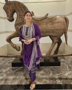 Abhidnya Bhave Instagram - Wishing you all a safe and happy Deepavali!